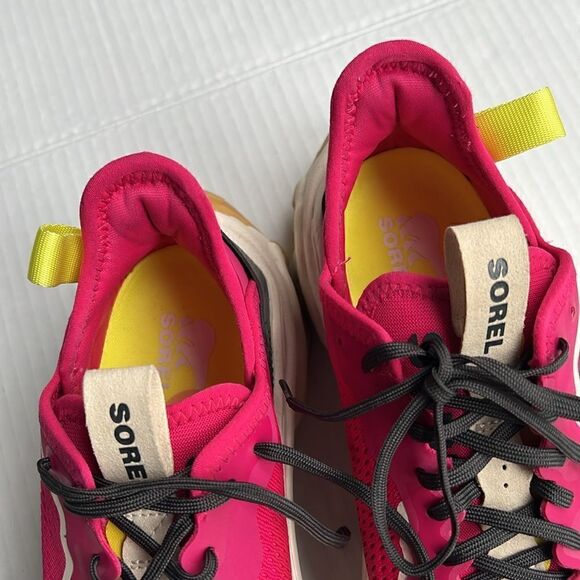 Sorel Kinetic Breakthru Day Sneakers in Pink - Picture 5 of 13